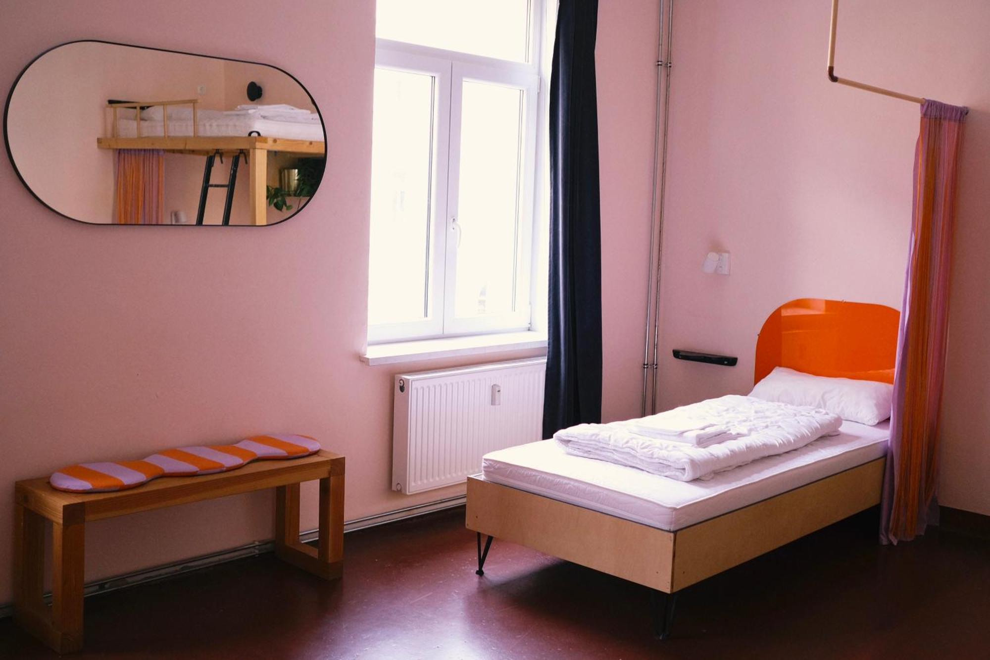 Hostel & Garten Eden لبسيا المظهر الخارجي الصورة
