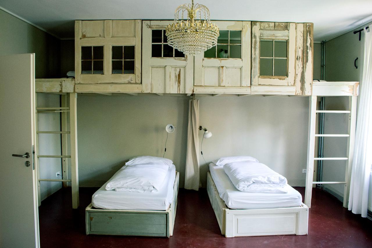 Hostel & Garten Eden لبسيا المظهر الخارجي الصورة